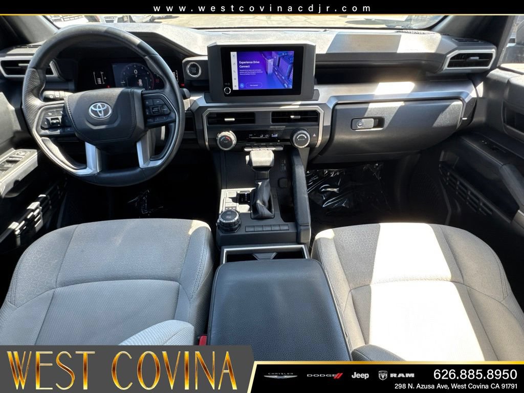 Used 2025 Toyota 4Runner SR5 AWD/4WD image 34