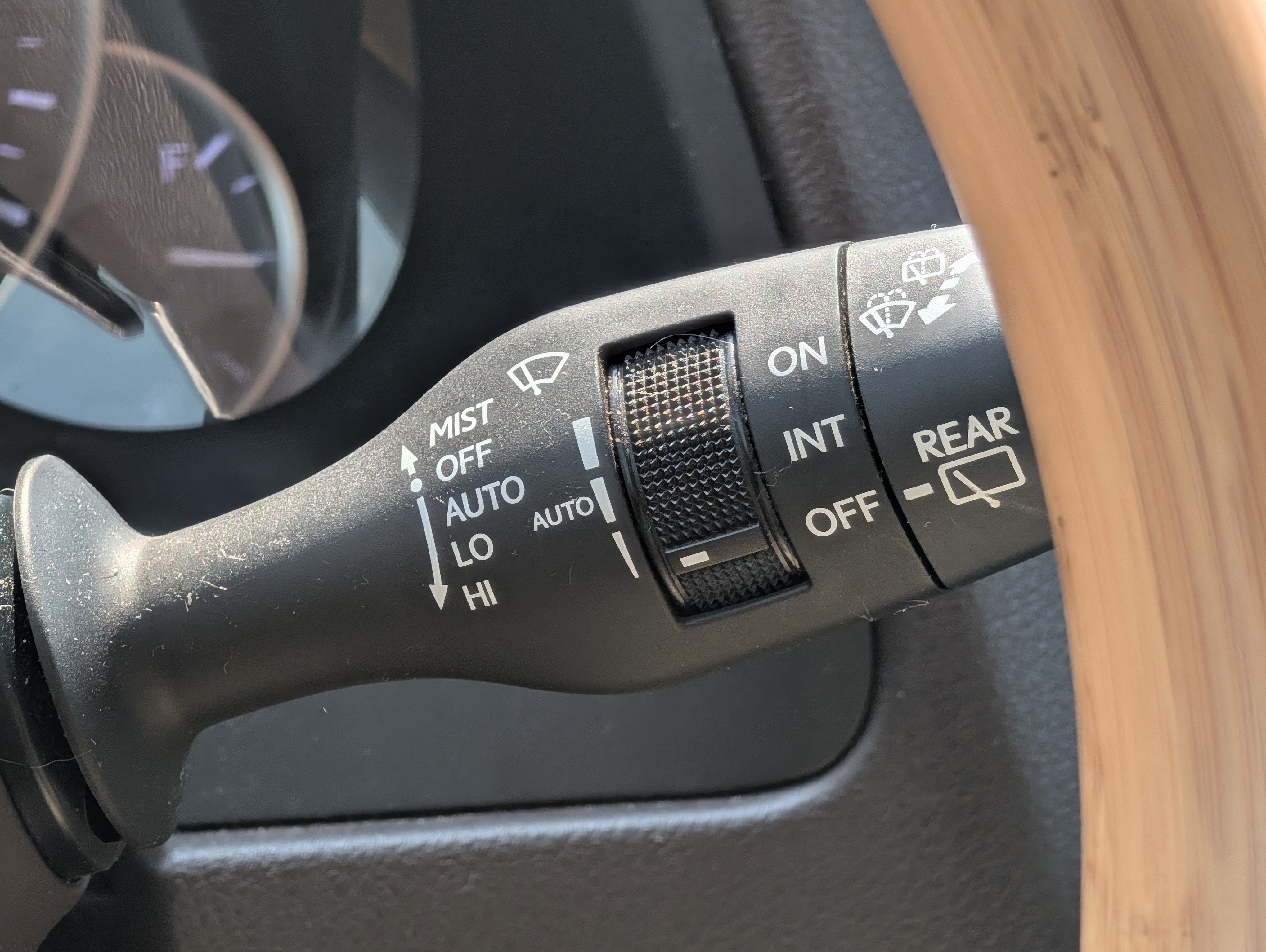 Used 2018 Lexus RX 450h AWD w/ Premium Package image 30