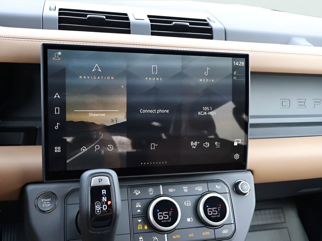 New 2026 Land Rover Defender 110 X-Dynamic SE image 22