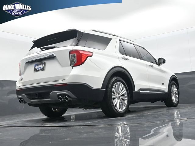 Used 2023 Ford Explorer King Ranch w/ Technology Package image 23