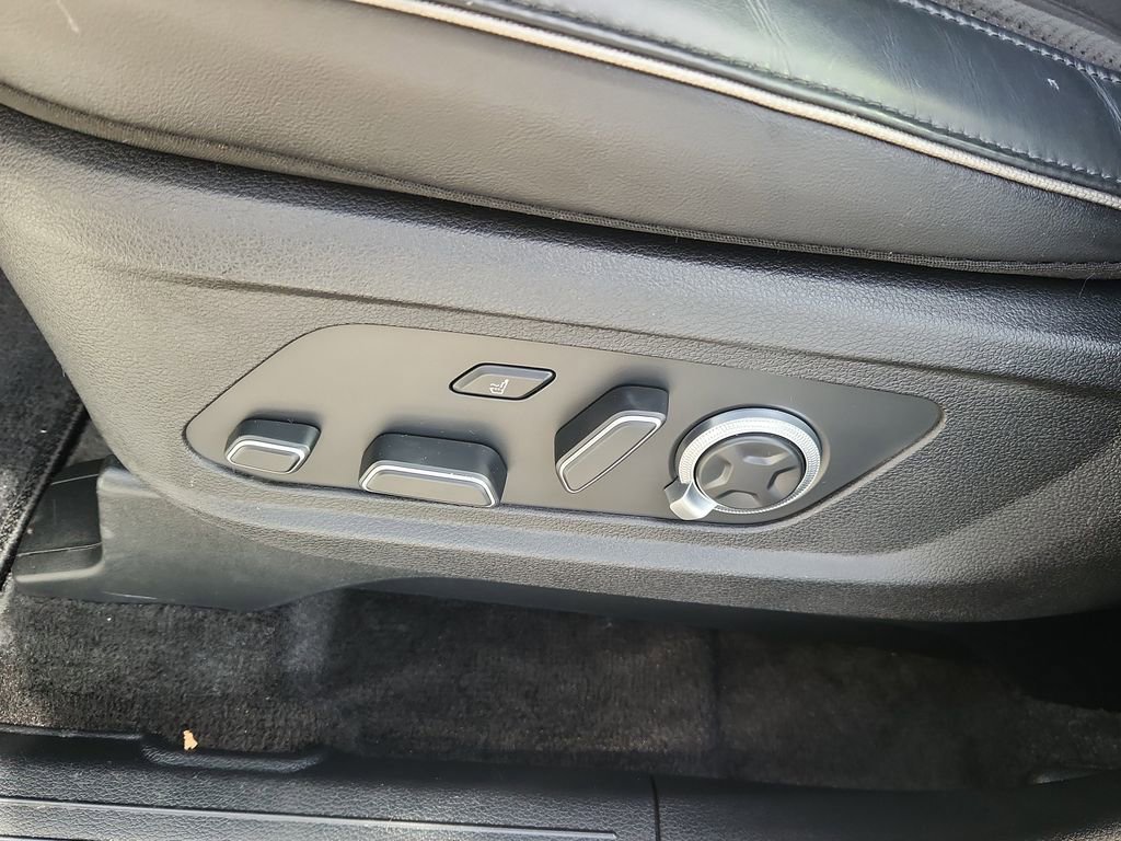 Used 2025 Hyundai Palisade Calligraphy image 8