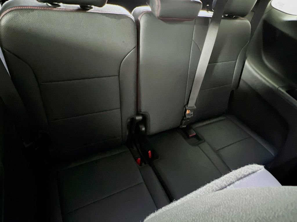 Used 2024 Chevrolet Traverse RS image 28