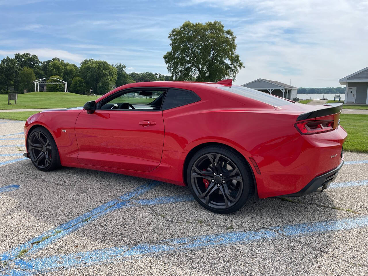Used 2018 Chevrolet Camaro SS RWD image 92