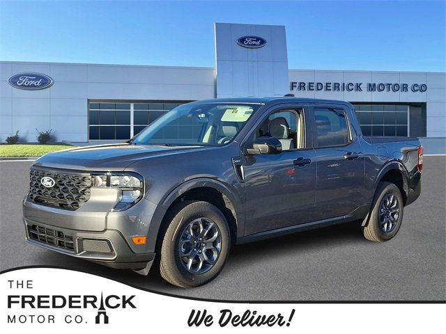 New 2025 Ford Maverick XLT w/ Equipment Group 301A