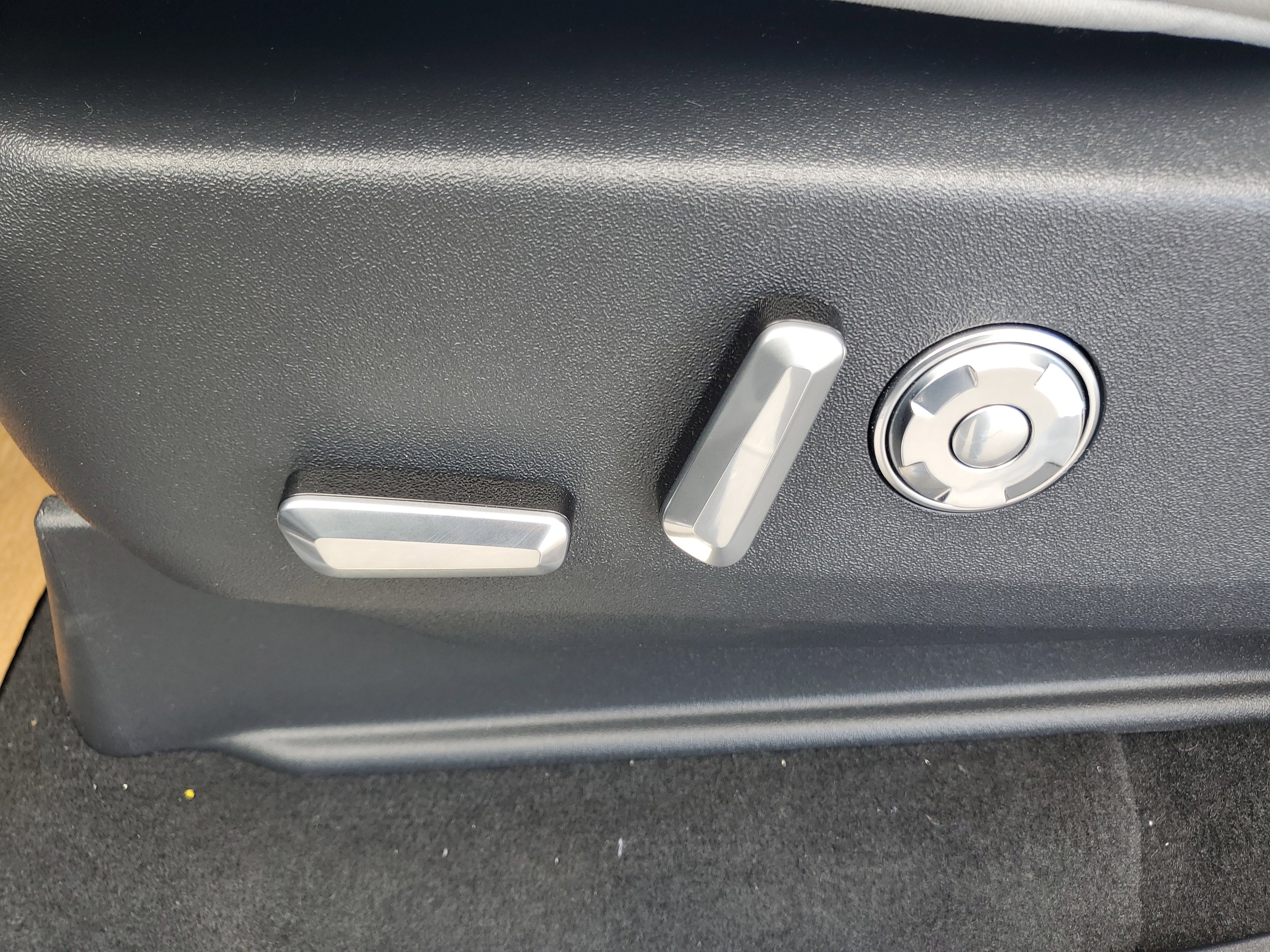 New 2025 Lincoln Navigator Reserve image 13