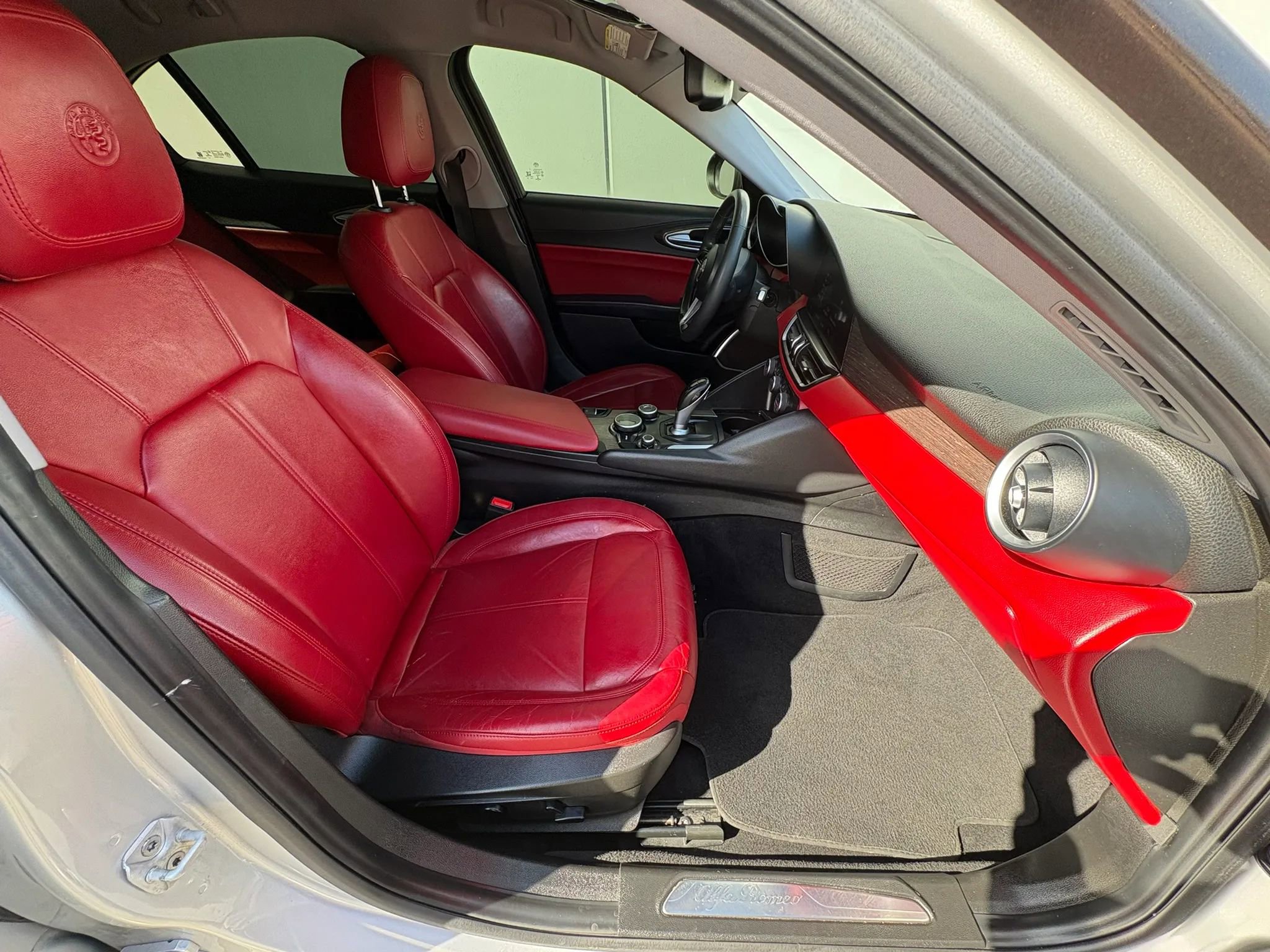 Used 2019 Alfa Romeo Giulia Ti image 24