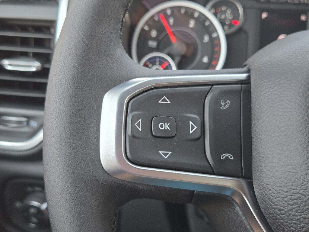 New 2026 RAM 3500 Big Horn AWD/4WD image 18