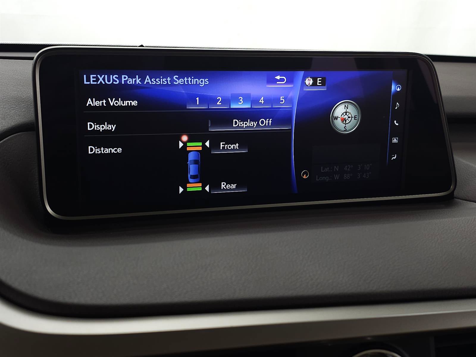 Used 2018 Lexus RX 350L AWD w/ Premium Package image 27