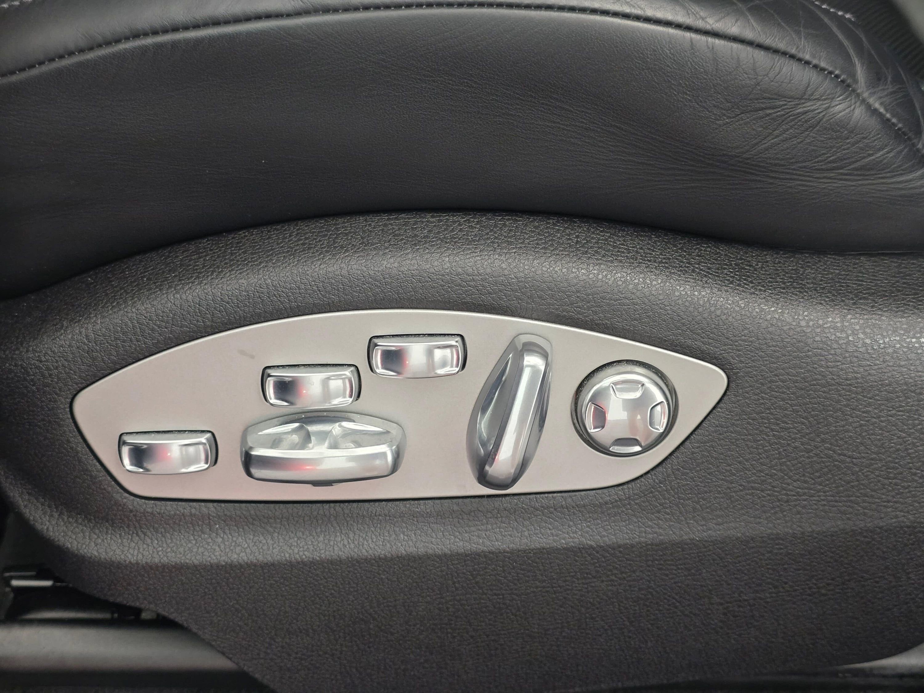 Used 2020 Porsche Macan GTS AWD/4WD image 34