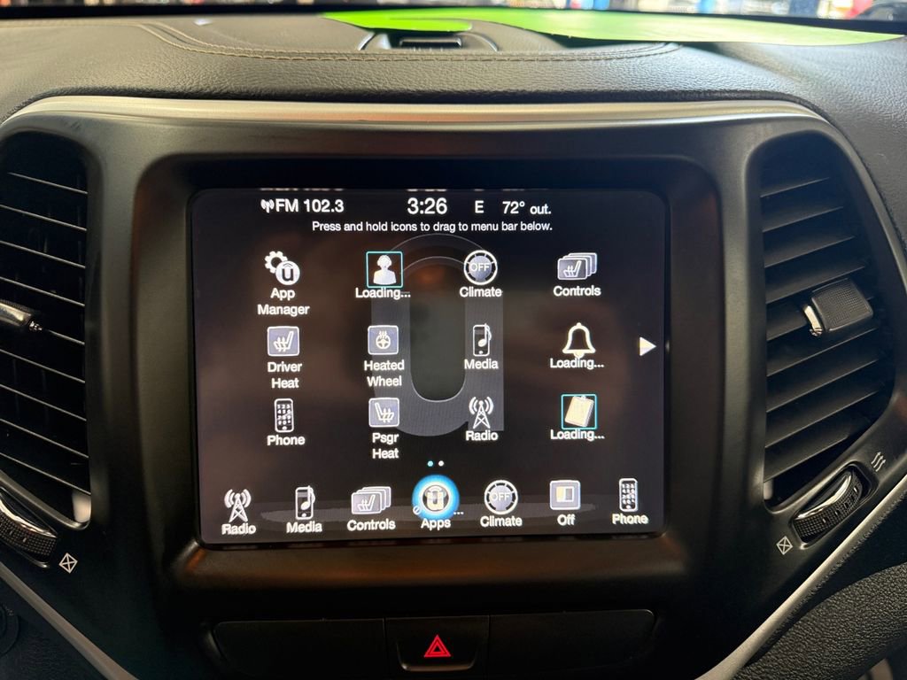 Used 2018 Jeep Cherokee Latitude Plus w/ Cold Weather Group AWD/4WD image 24