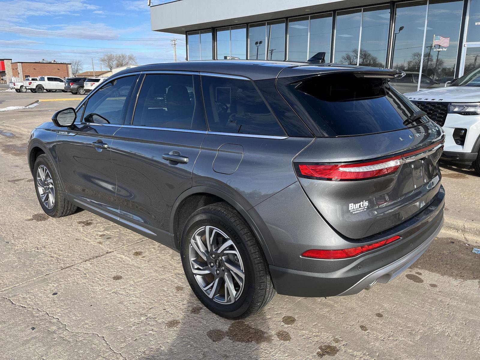 Used 2024 Lincoln Corsair FWD image 8