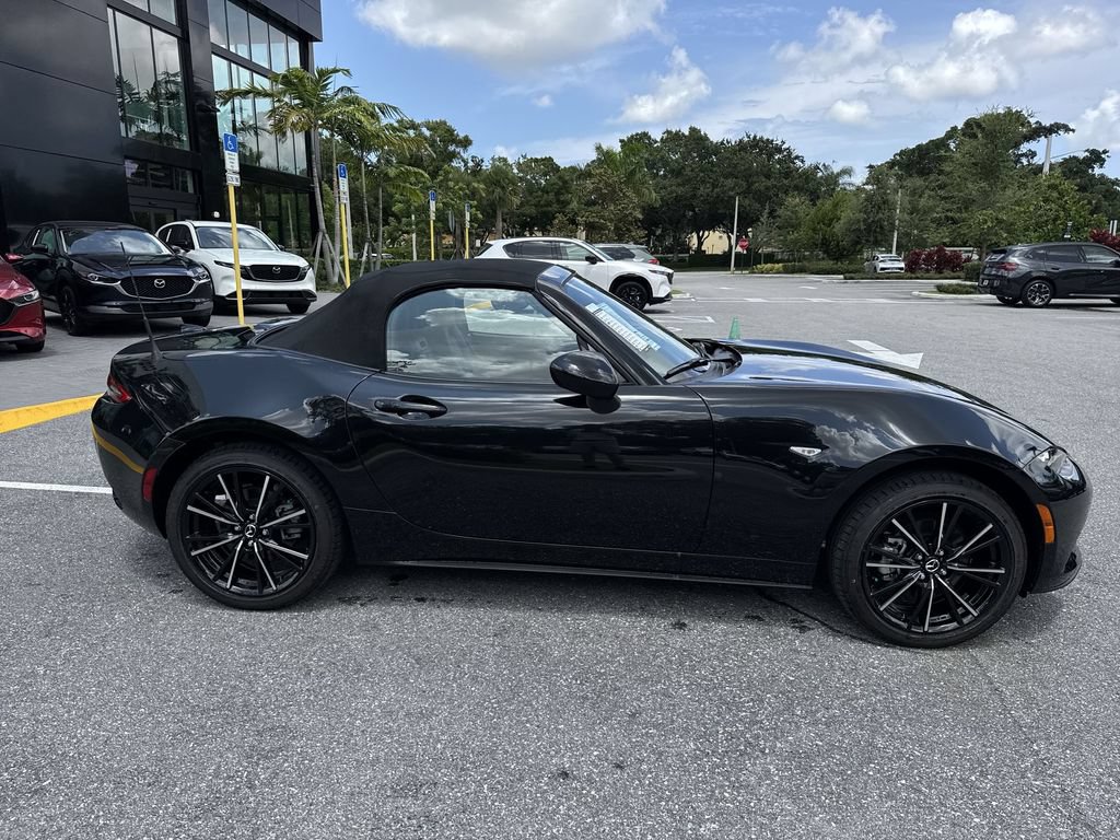 New 2026 MAZDA MX-5 Miata Grand Touring RWD image 5