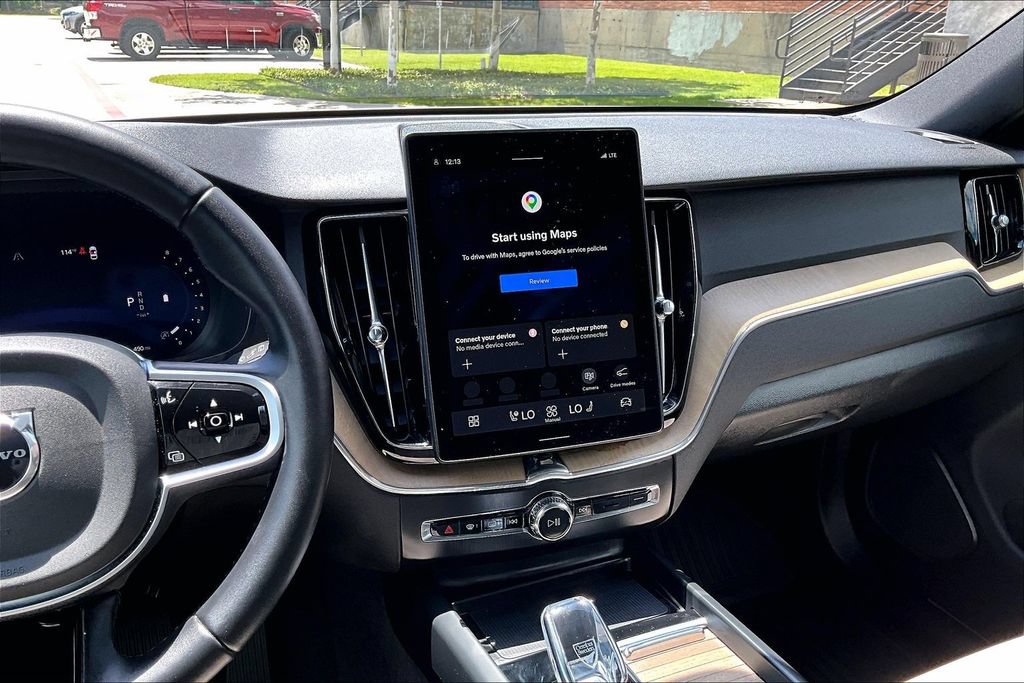 Certified 2026 Volvo XC60 B5 Plus AWD/4WD image 8