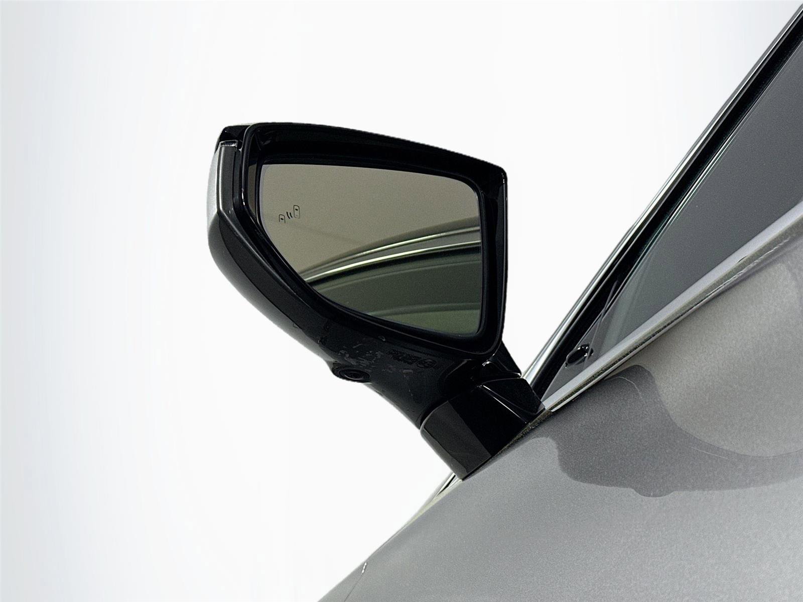 Used 2022 Lexus LS 500 RWD image 5