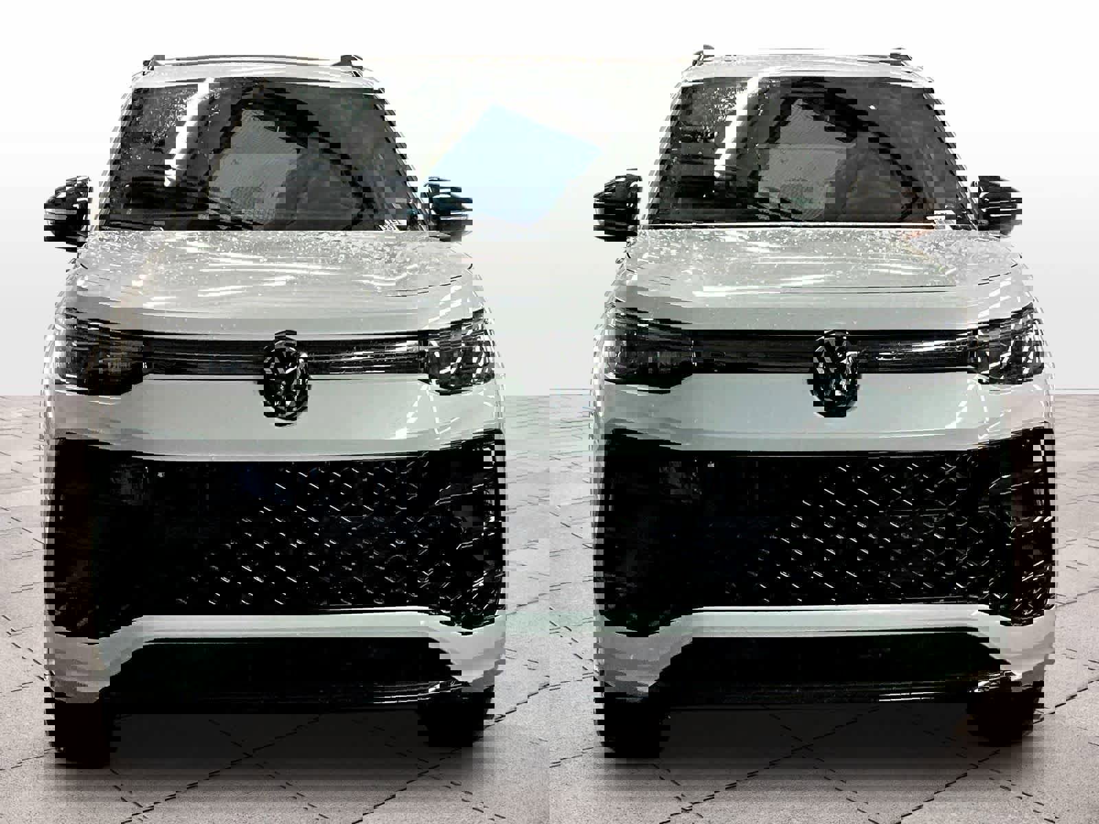 New 2026 Volkswagen Tiguan SE R-Line image 5
