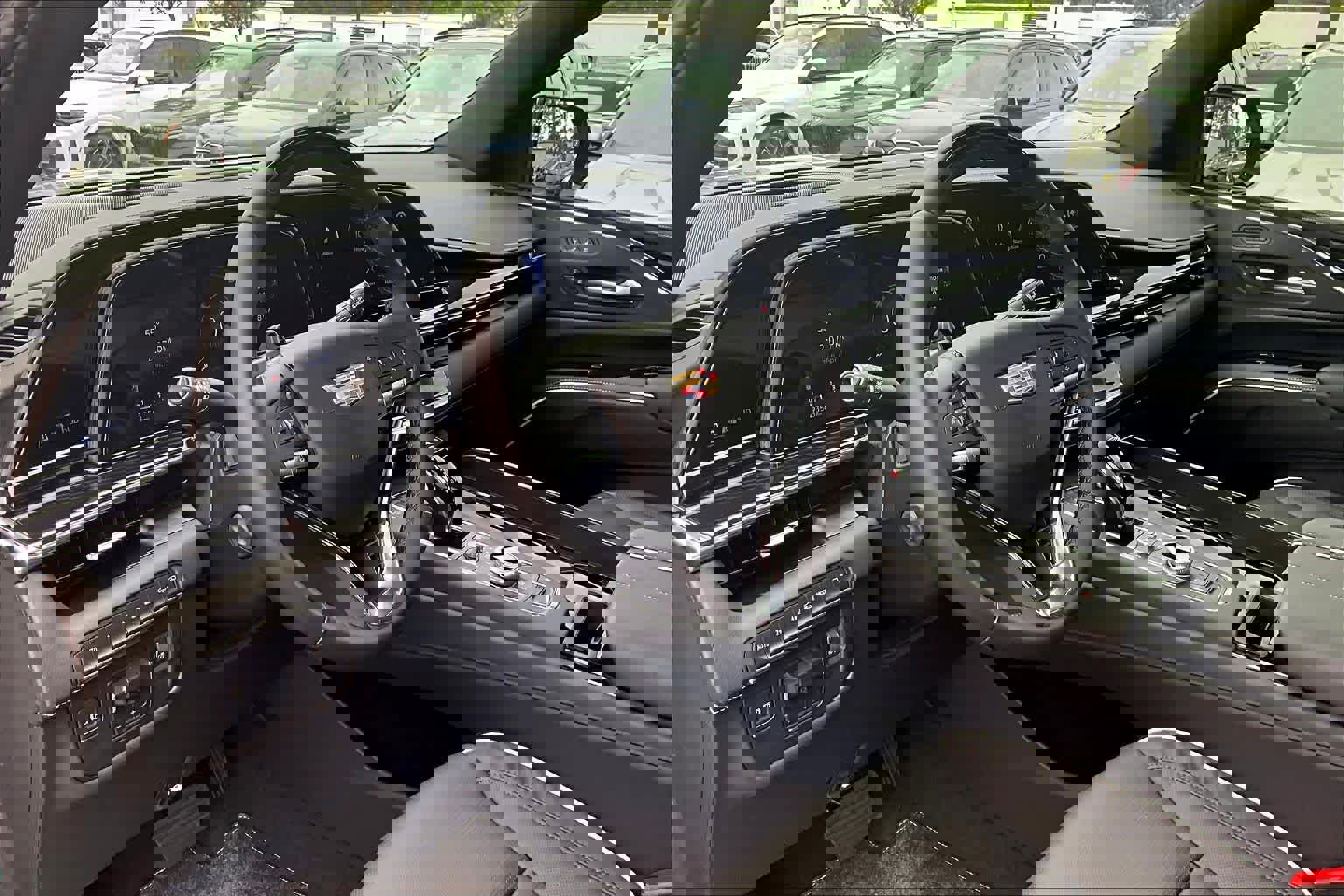 Used 2024 Cadillac Escalade Sport w/ LPO, ONYX Package image 18