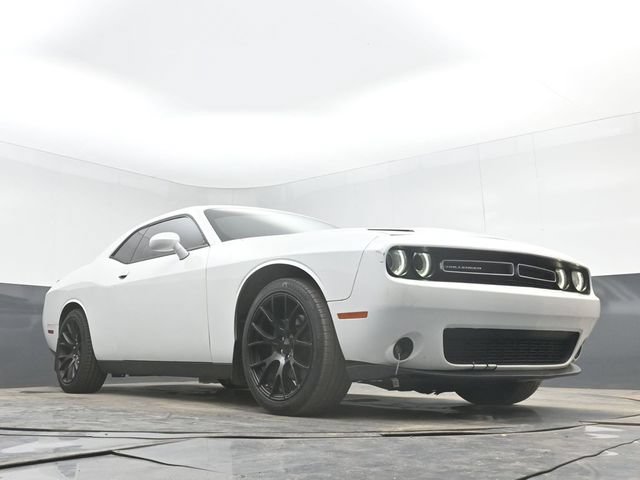Used 2015 Dodge Challenger SXT Plus RWD image 36