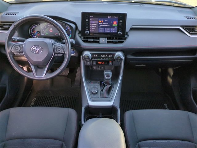 Used 2022 Toyota RAV4 SE image 17