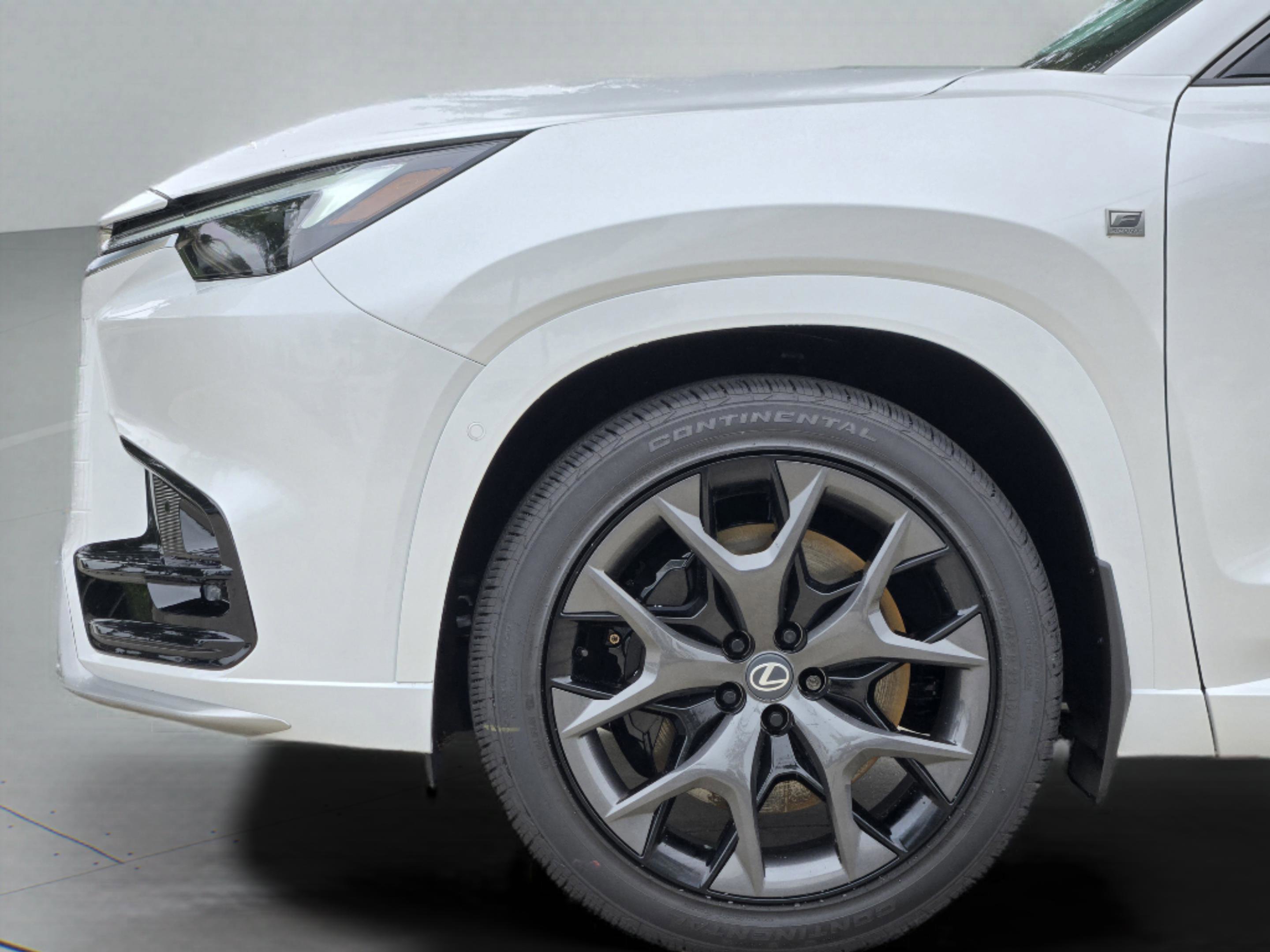 New 2026 Lexus TX 500h AWD image 20