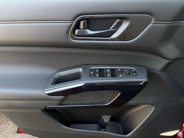 New 2026 Nissan Pathfinder SV image 19