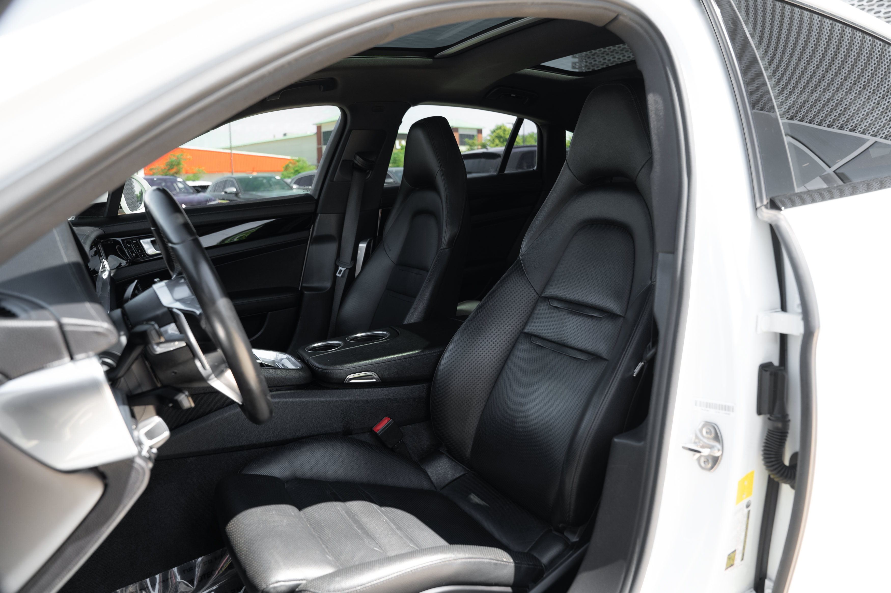 Used 2018 Porsche Panamera 4S AWD/4WD image 25