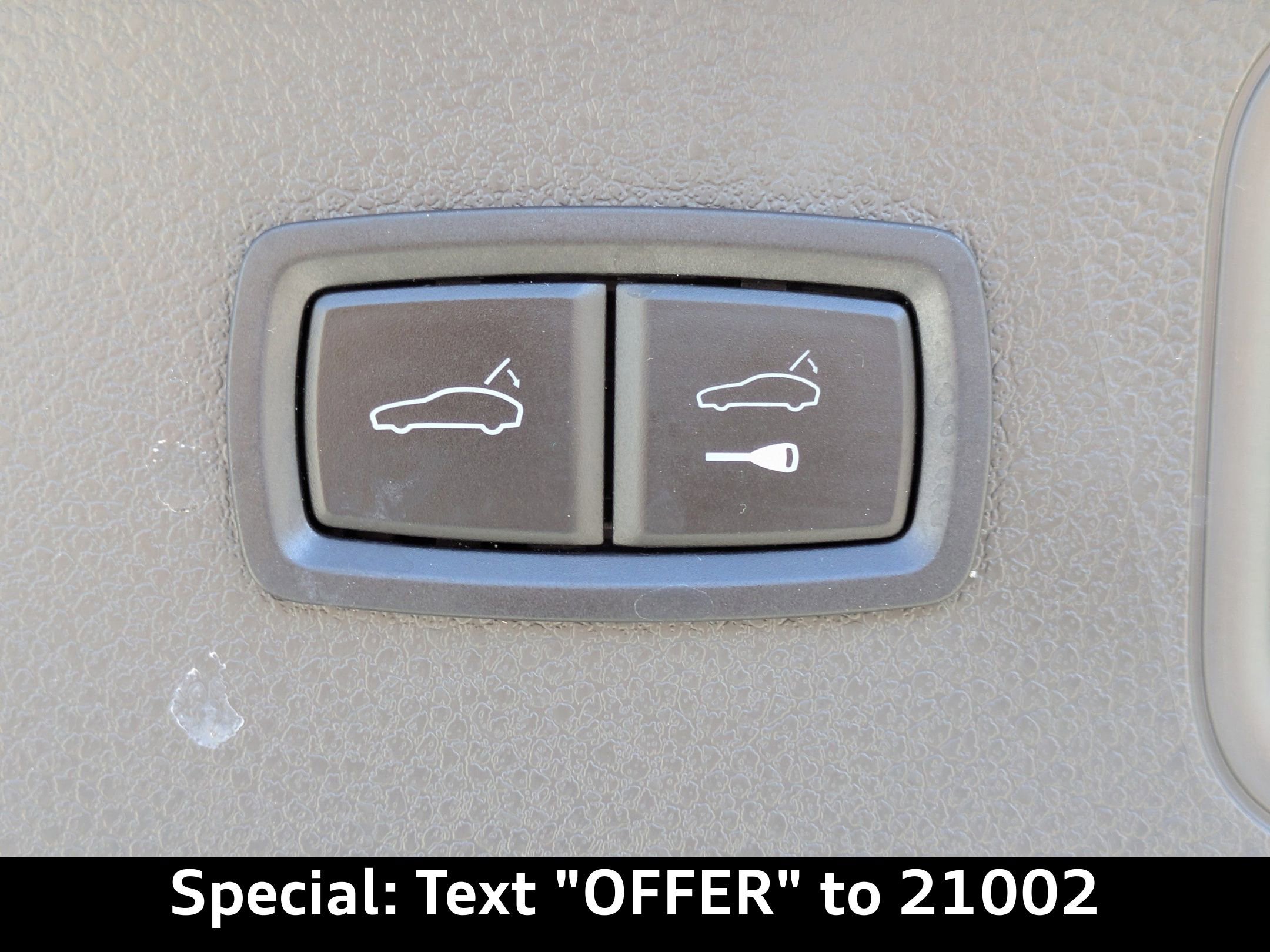 Used 2022 Porsche Macan image 15