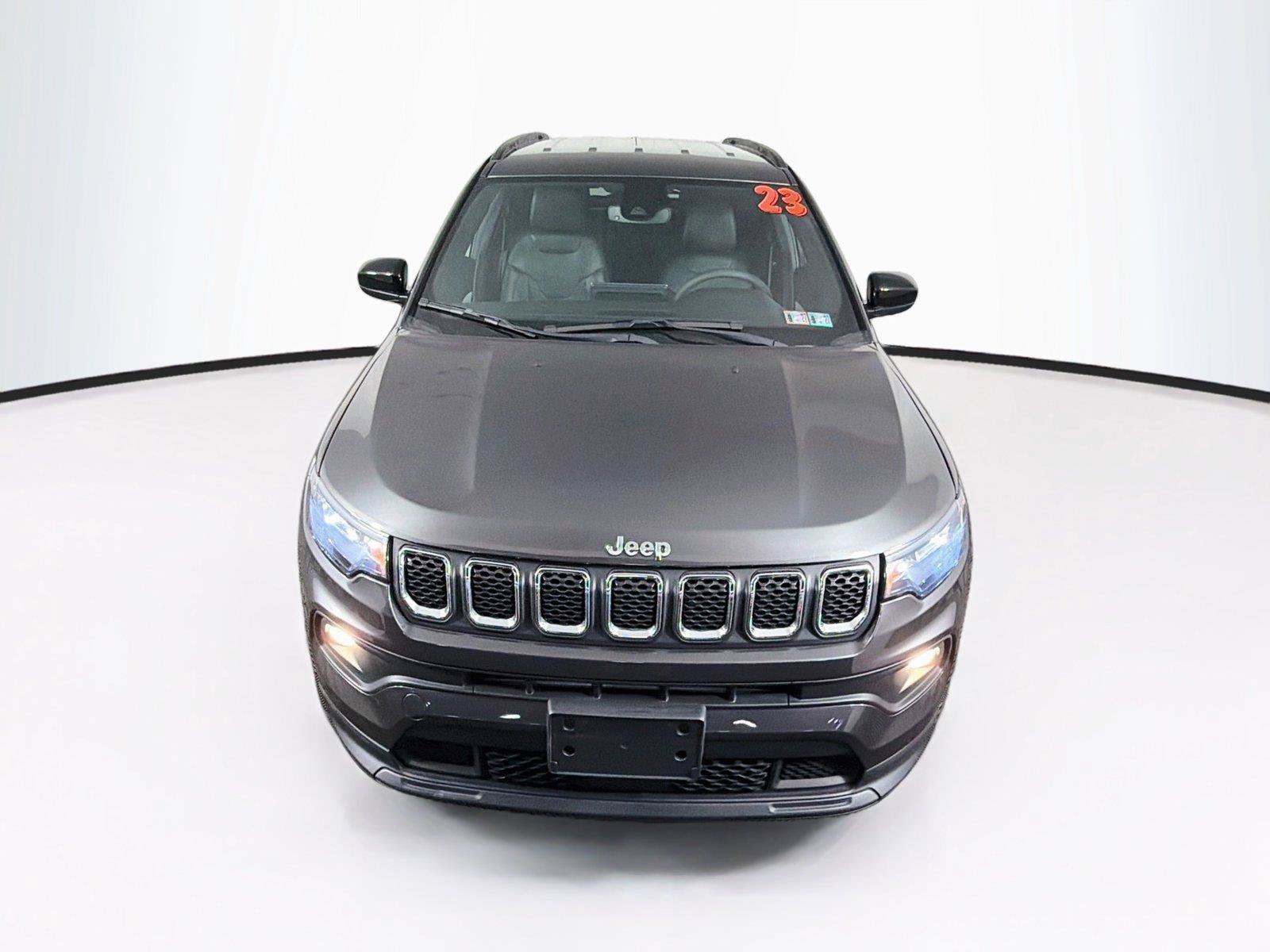 Used 2023 Jeep Compass Latitude AWD/4WD image 13