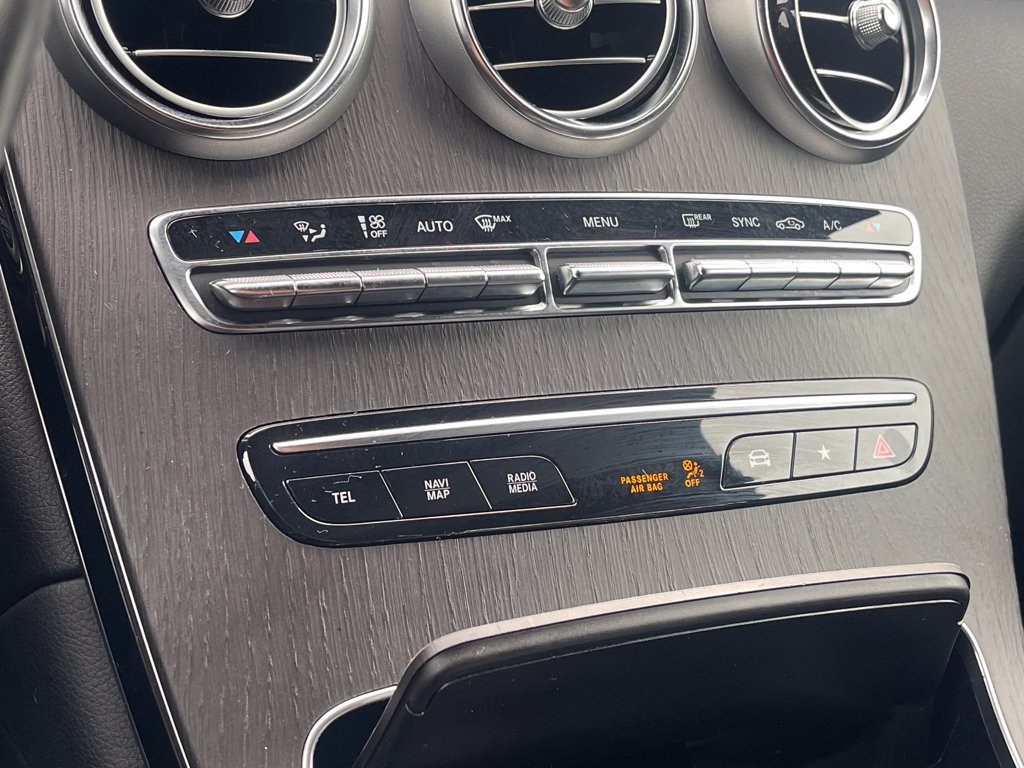 Used 2022 Mercedes-Benz GLC 300 4MATIC image 26