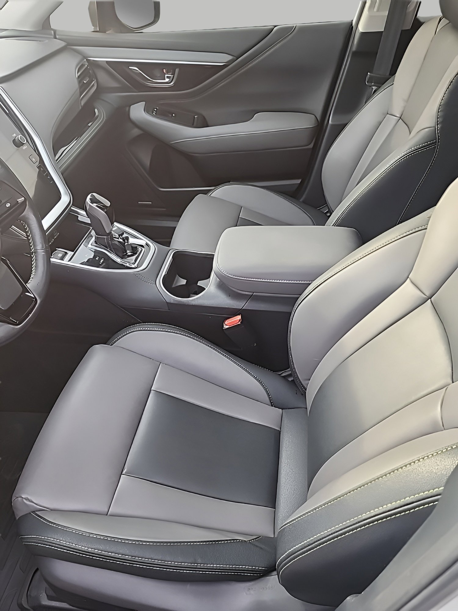 Used 2025 Subaru Outback Onyx Edition image 13