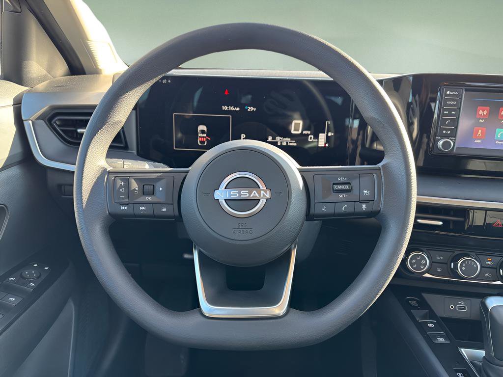 Certified 2025 Nissan Kicks S image 11
