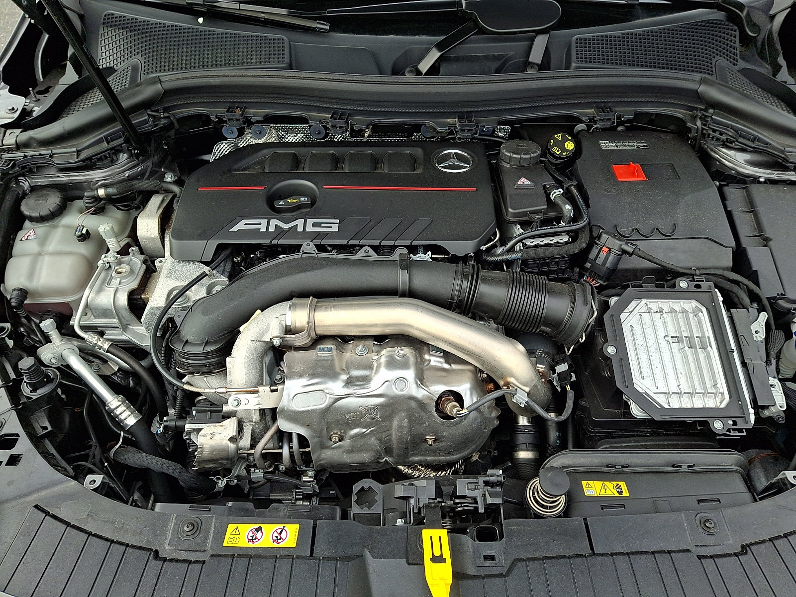 Used 2025 Mercedes-Benz GLA 35 AMG 4MATIC image 29