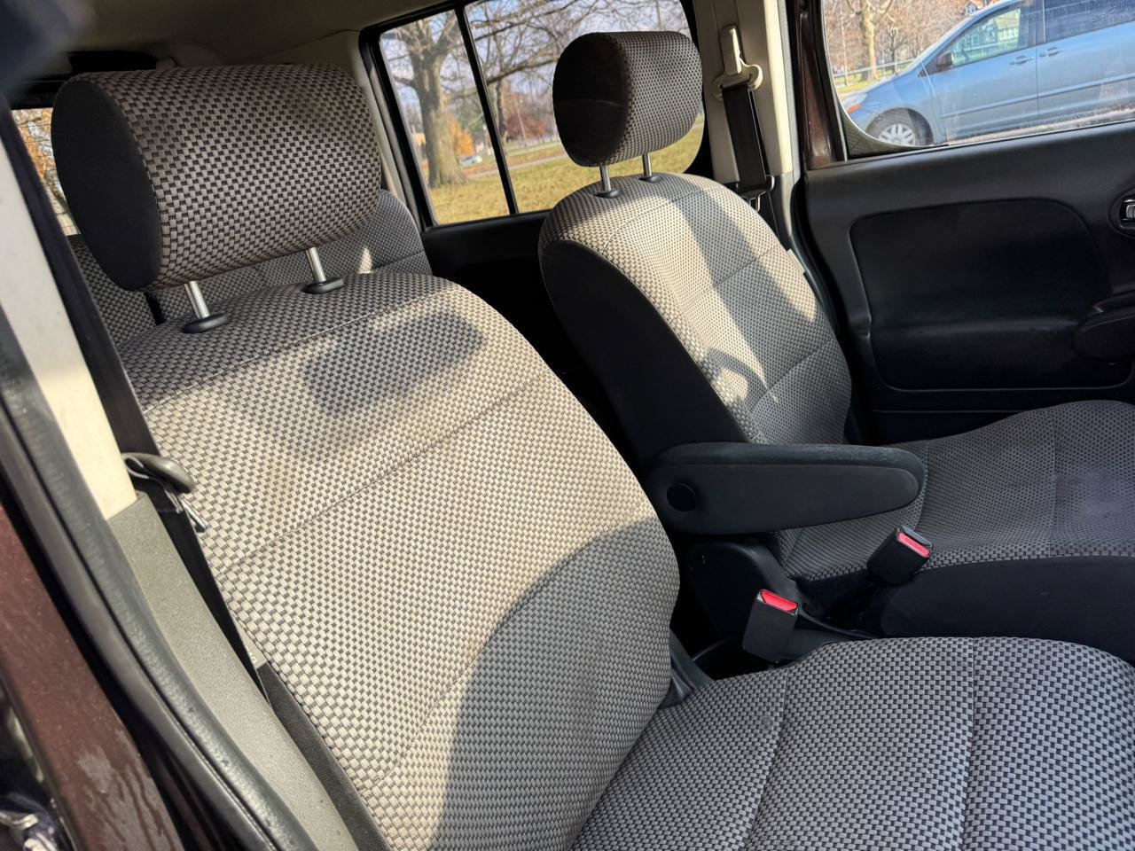 Used 2010 Nissan Cube 1.8 S Krom Edition w/ Interior Designer Pkg FWD image 34