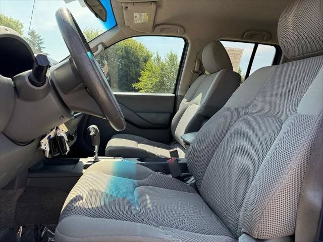Used 2012 Nissan Frontier SV AWD/4WD image 60