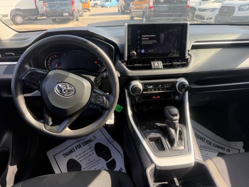 Used 2025 Toyota RAV4 LE FWD image 18