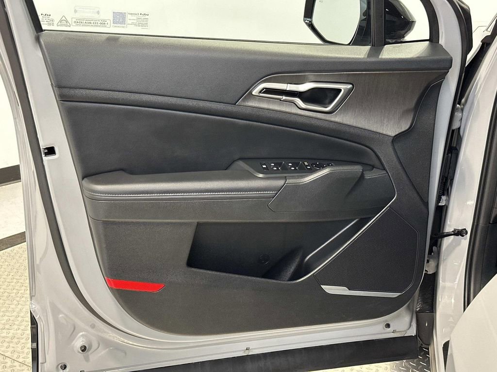 Used 2026 Kia Sportage X-Line w/ X-Line Premium Package image 15