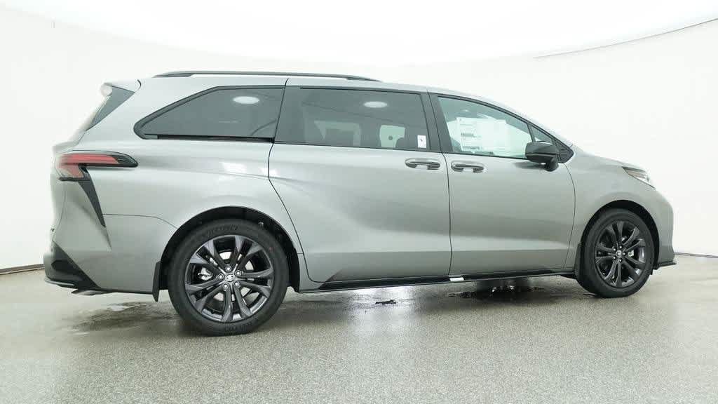 New 2026 Toyota Sienna XSE FWD image 29