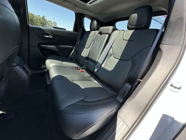 Used 2021 Jeep Cherokee Limited w/ Elite Package AWD/4WD image 25