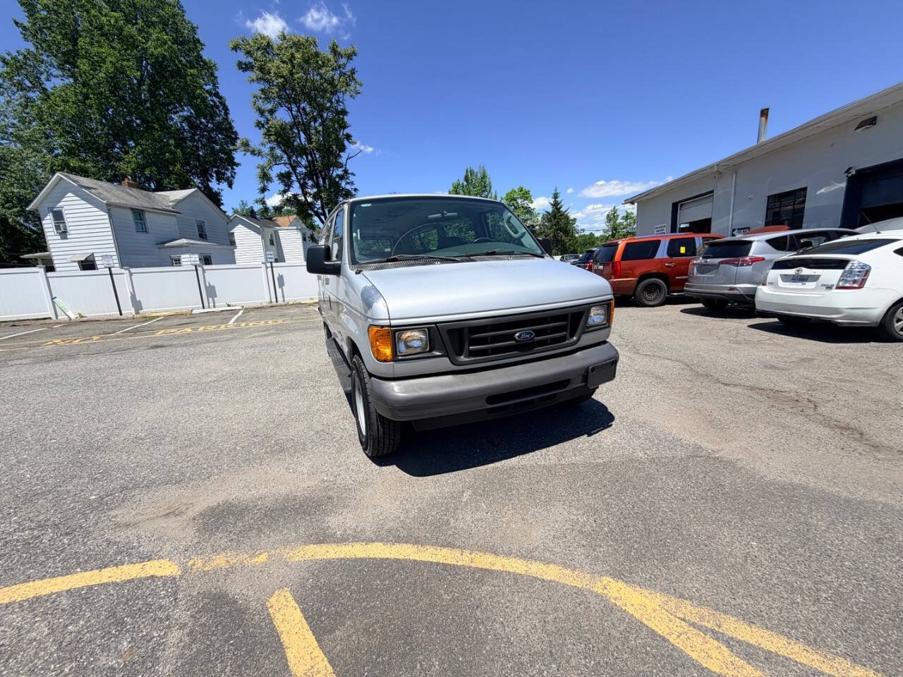 Used 2006 Ford E-350 and Econoline 350 XL RWD image 24
