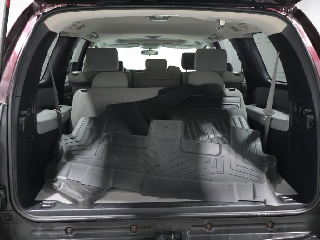 Used 2016 Toyota Sequoia SR5 AWD/4WD image 4