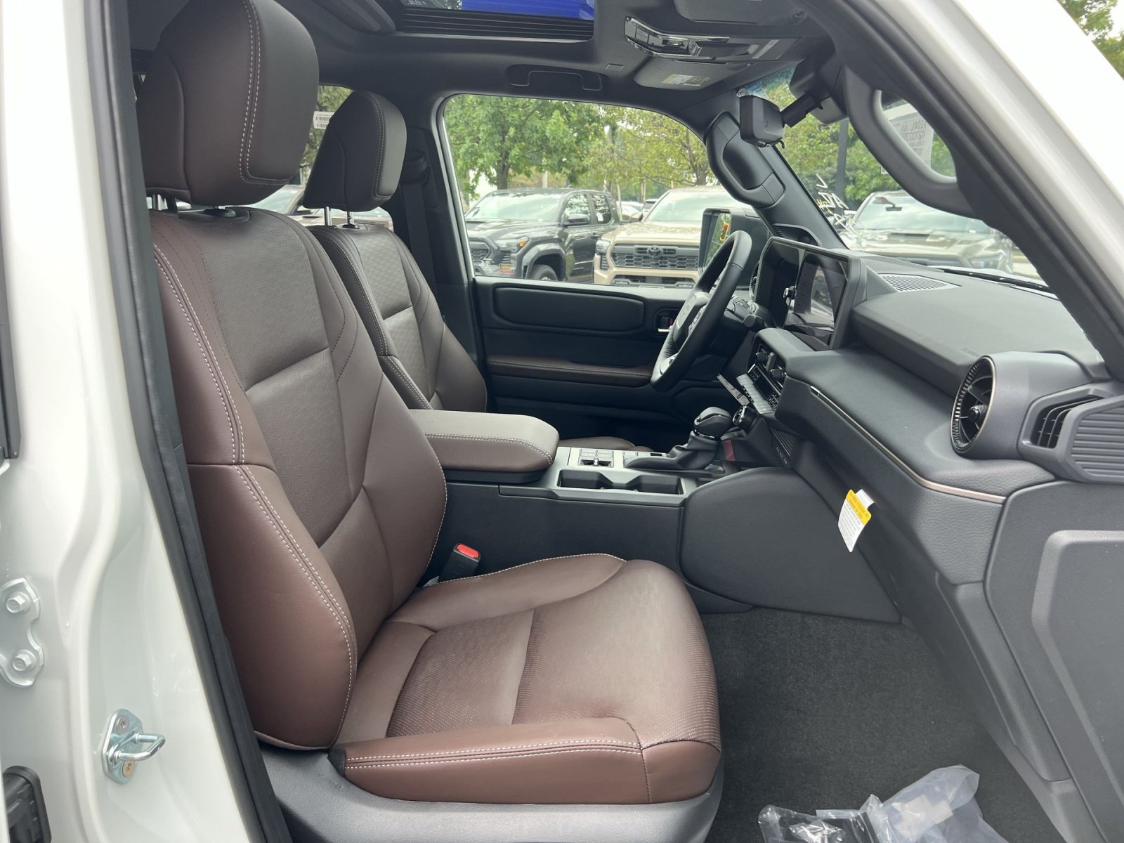New 2027 Toyota Land Cruiser w/ Premium Package AWD/4WD image 27