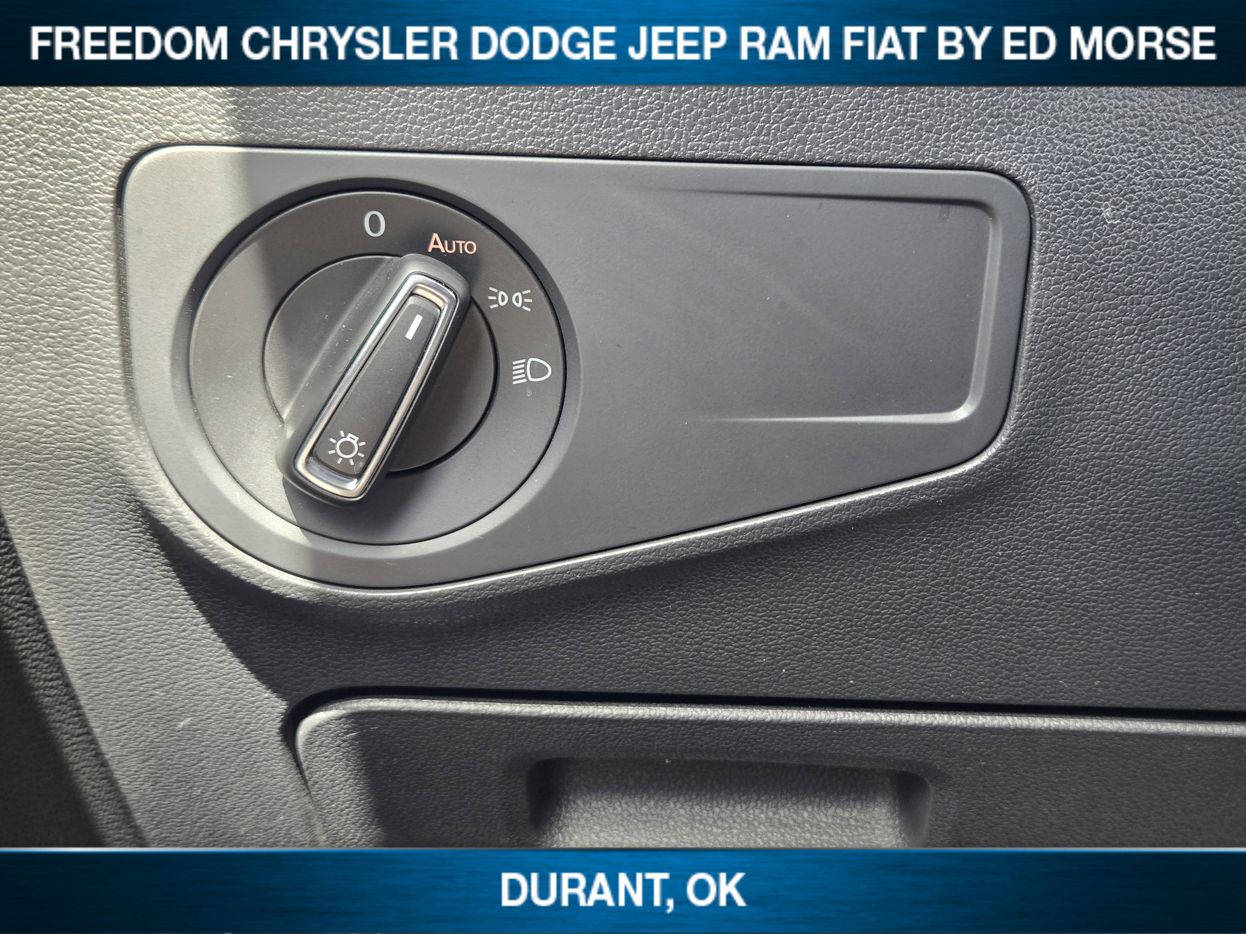 Used 2024 Volkswagen Tiguan SE FWD image 16