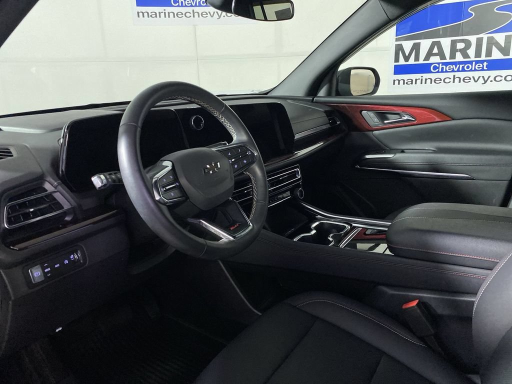 Used 2025 Chevrolet Traverse Z71 w/ Driver Confidence Package AWD/4WD image 15
