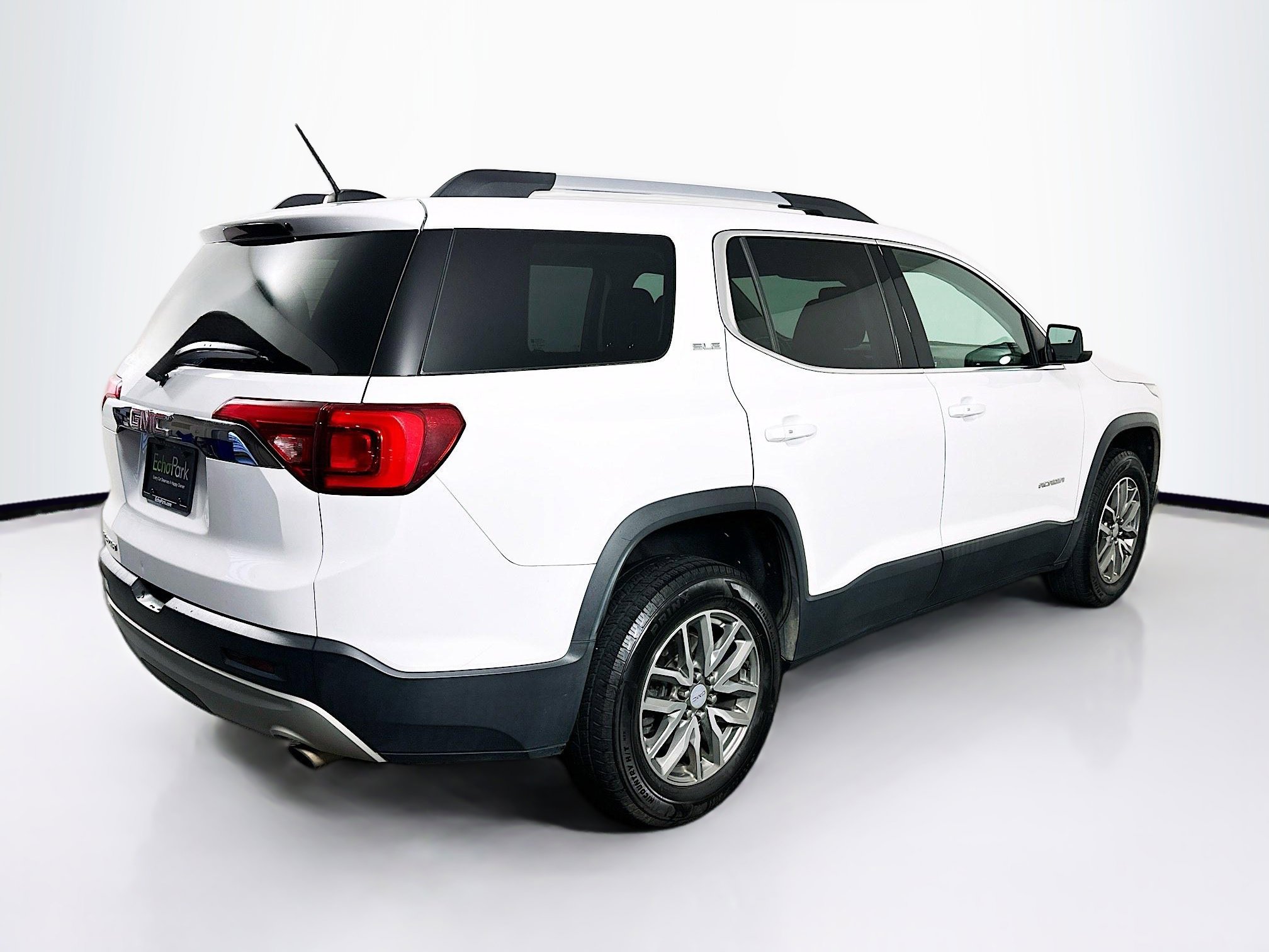 Used 2019 GMC Acadia SLE image 9