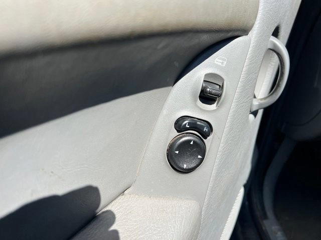 Used 2007 Jeep Liberty Sport AWD/4WD image 21