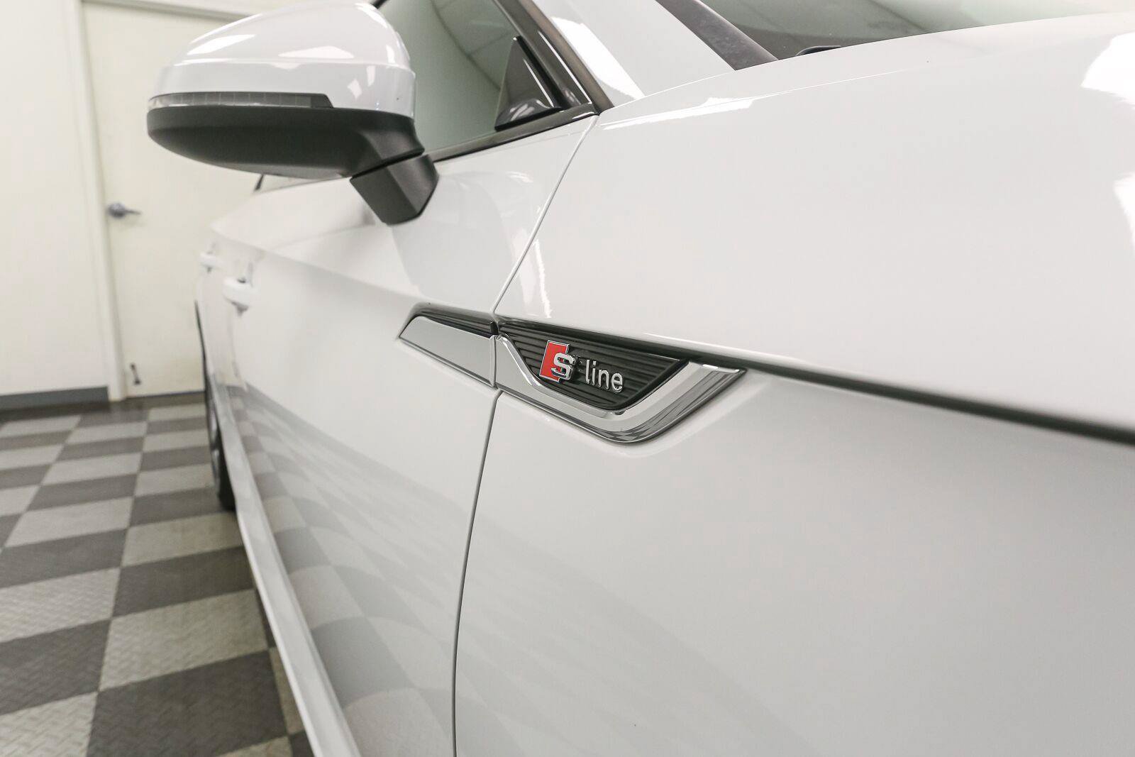 Used 2025 Audi A5 2.0T Premium Plus AWD/4WD image 8
