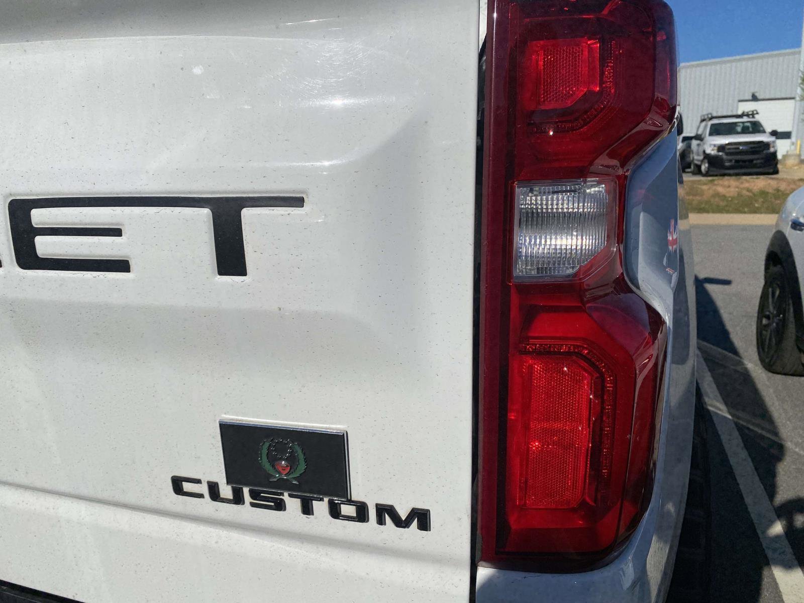 Used 2021 Chevrolet Silverado 1500 Custom w/ LPO, Dark Essentials Package AWD/4WD image 9