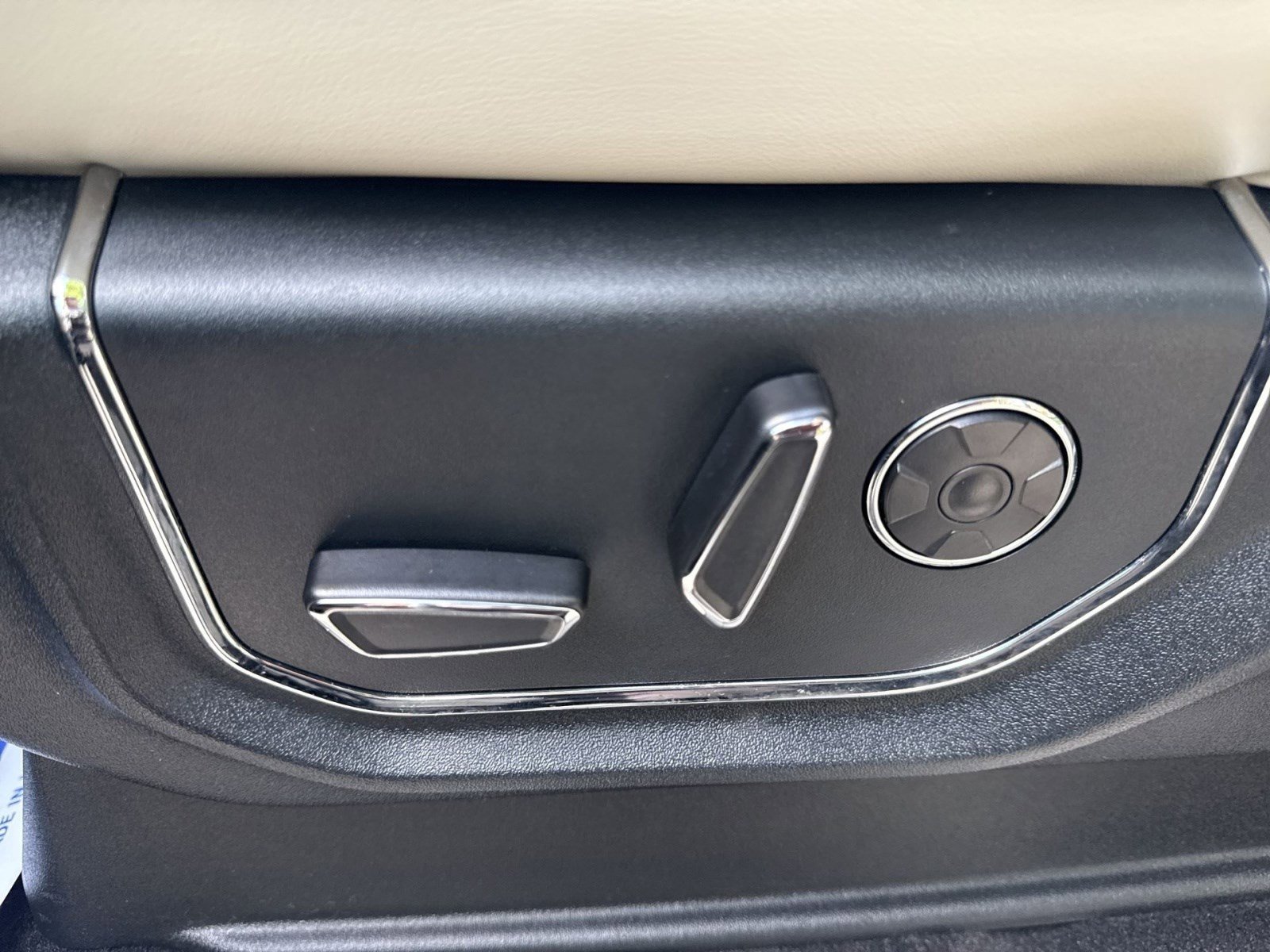 Used 2021 Ford Expedition Max Platinum AWD/4WD image 14