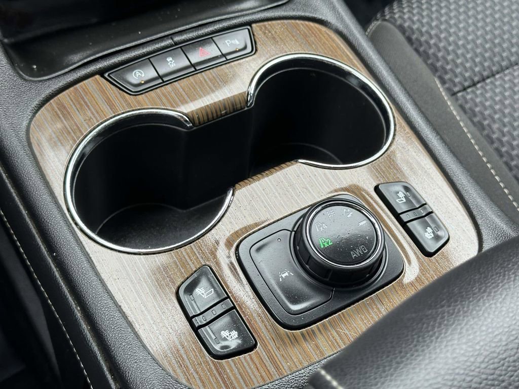 Certified 2021 GMC Acadia SLE w/ Driver Convenience Package image 33