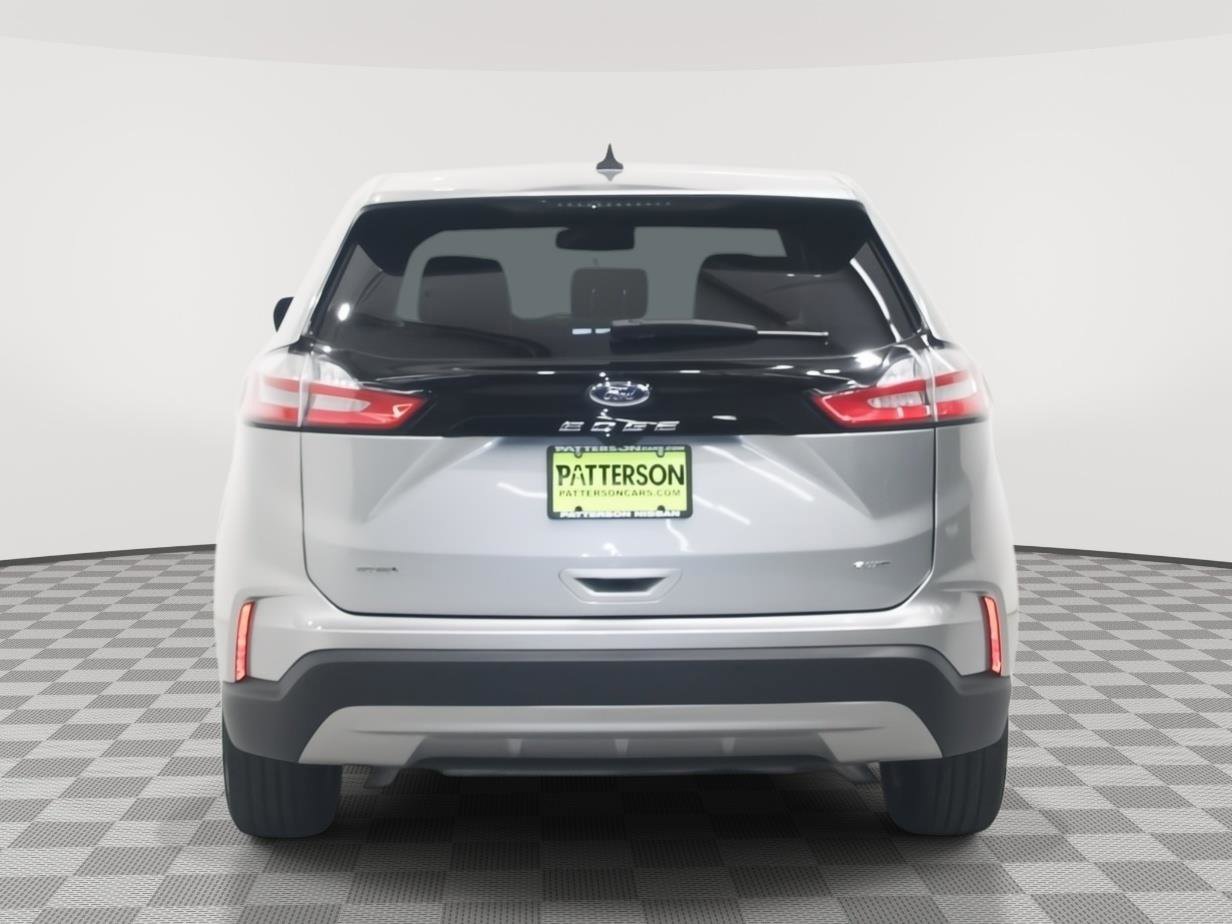Used 2024 Ford Edge SEL image 3