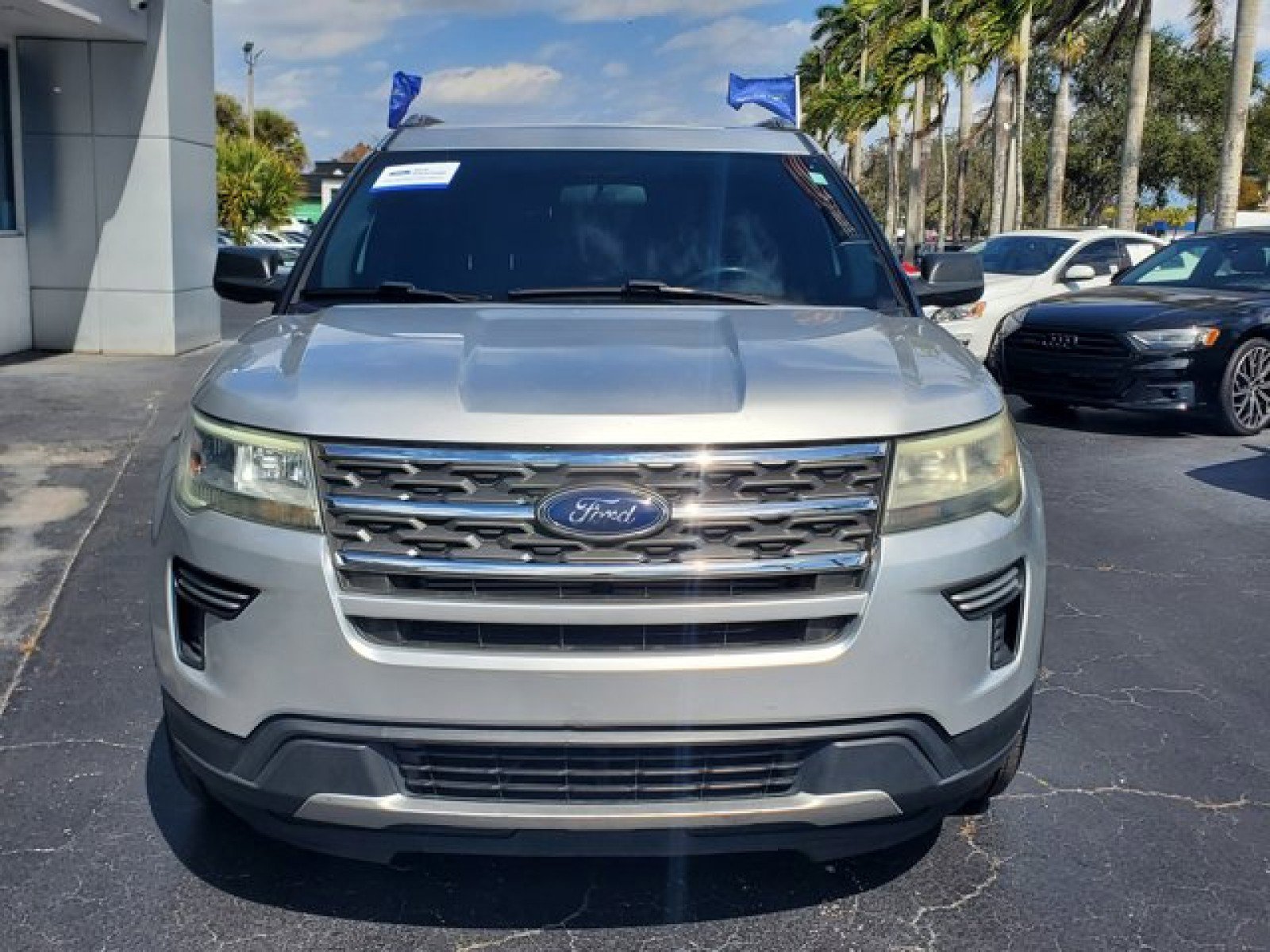 Certified 2018 Ford Explorer XLT FWD image 2